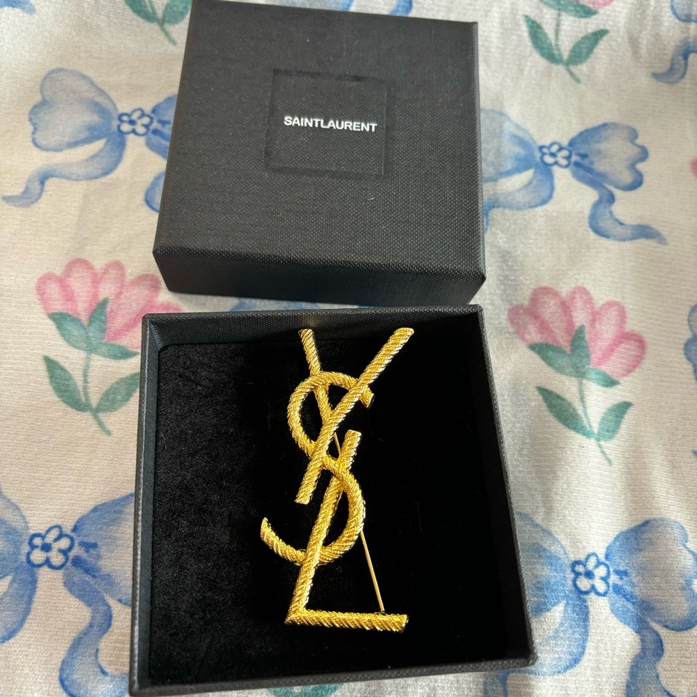 Saint Laurent Cassandre Brooch In Metal